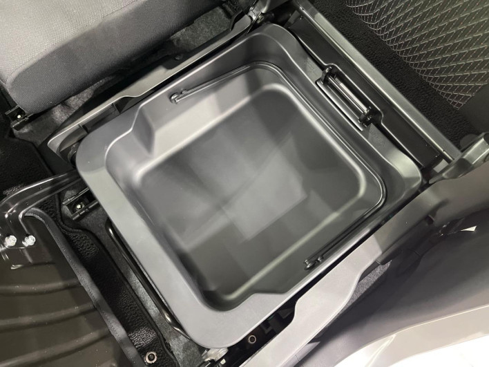 2017 Suzuki Spacia Custom Z DAA-MK42S (UW-69f2a4e72b138)[19]