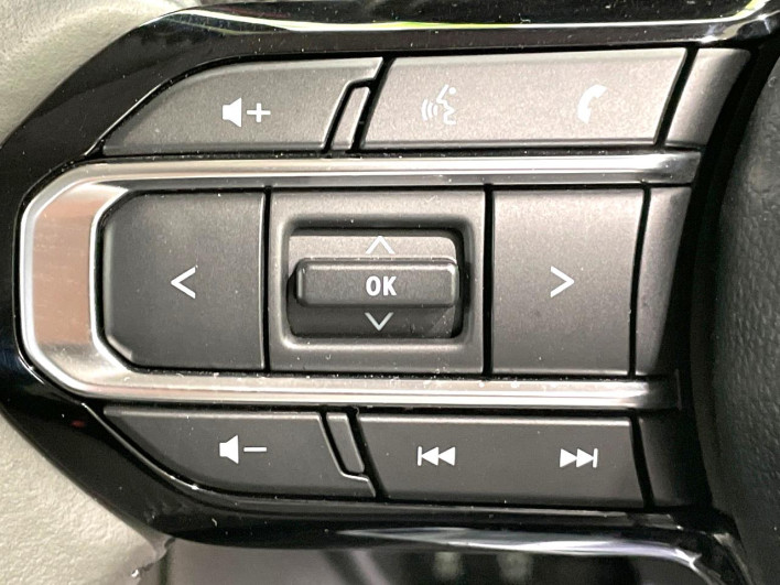 2024 Suzuki Spacia Custom 5AA-MK94S (UW-69f2a4ef3a7b7)[23]