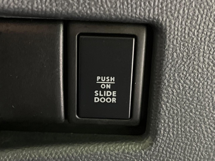 2011 Nissan Roox DBA-ML21S (UW-69f2a4f27cd3d)[9]