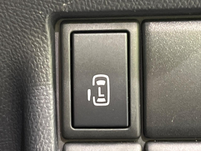 2011 Nissan Roox DBA-ML21S (UW-69f2a4f27cd3d)[13]