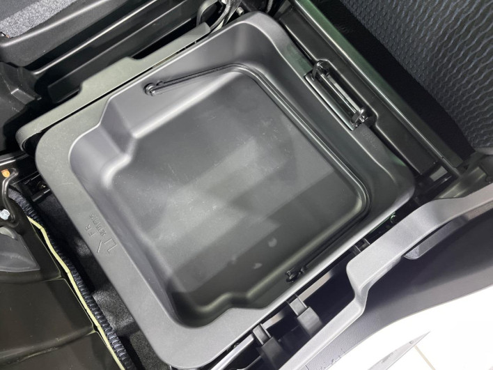 2021 Suzuki Hustler 5AA-MR92S (UW-69f2a4fb2a684)[19]