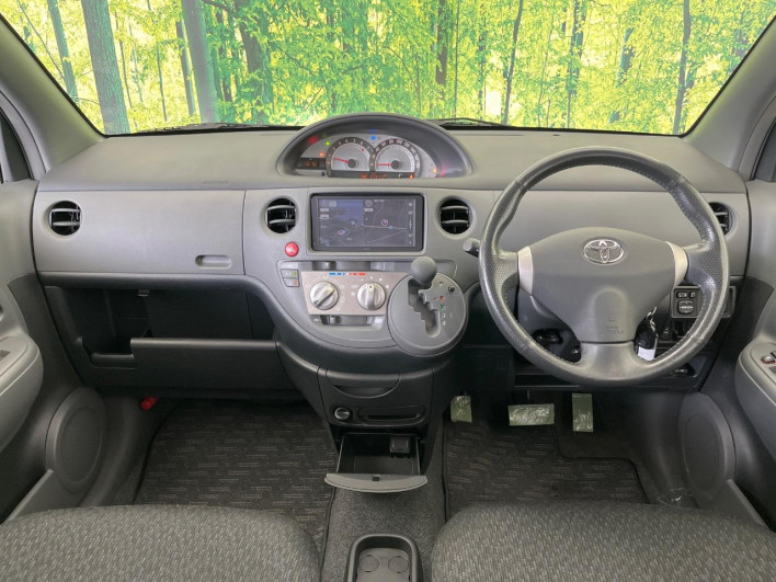 2011 Toyota Sienta DBA-NCP81G (UW-69f2a5242bc19)[28]