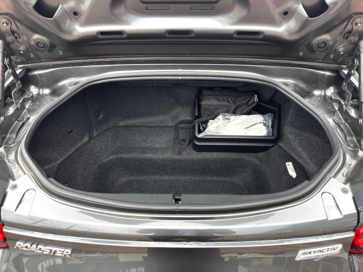 2019 Mazda Roadster RF 5BA-NDERC (UW-69f2a5261a620)[19]