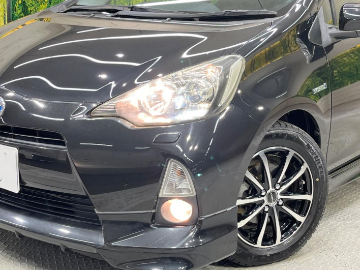 2012 Toyota Aqua DAA-NHP10 (UW-69f2a52697074)[25]