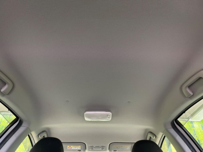 2015 Toyota Aqua DAA-NHP10 (UW-69f2a528978f5)[9]