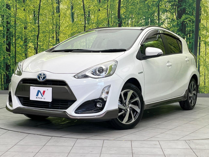 2015 Toyota Aqua DAA-NHP10 (UW-69f2a528978f5)[0]