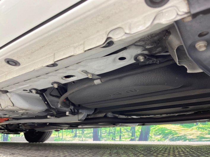 2017 Toyota Sienta DAA-NHP170G (UW-69f2a52abe998)[7]