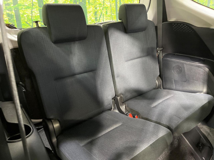 2017 Toyota Sienta DAA-NHP170G (UW-69f2a52abe998)[25]