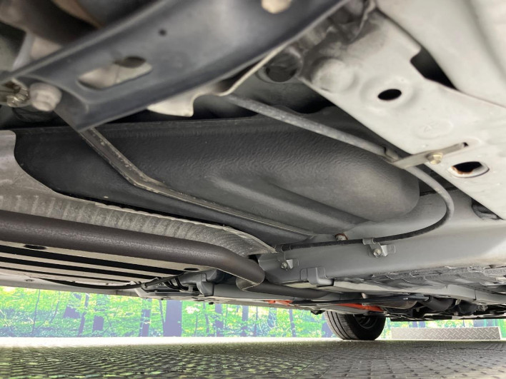 2017 Toyota Sienta DAA-NHP170G (UW-69f2a52abe998)[9]