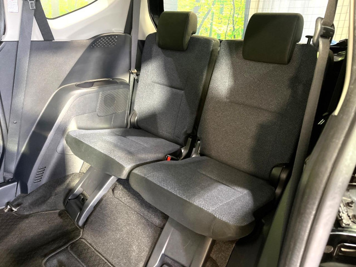 2015 Toyota Sienta DBA-NSP170G (UW-69f2a52d362f9)[19]