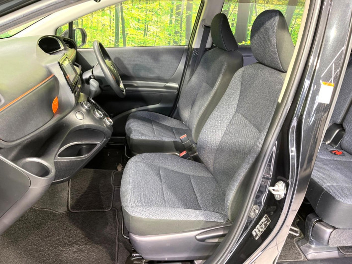 2015 Toyota Sienta DBA-NSP170G (UW-69f2a52d362f9)[15]