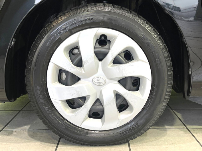 2015 Toyota Sienta DBA-NSP170G (UW-69f2a52d362f9)[8]