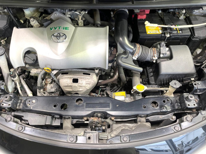 2015 Toyota Sienta DBA-NSP170G (UW-69f2a52d362f9)[4]