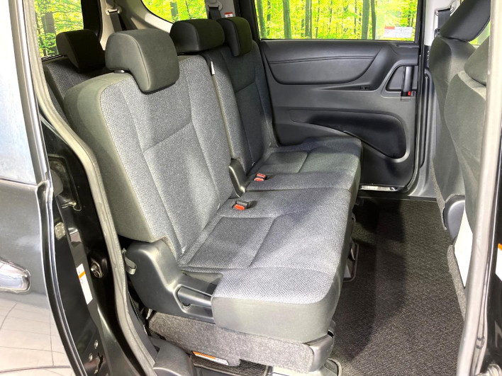 2015 Toyota Sienta DBA-NSP170G (UW-69f2a52d362f9)[25]
