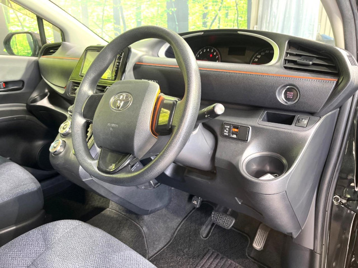 2015 Toyota Sienta DBA-NSP170G (UW-69f2a52d362f9)[29]