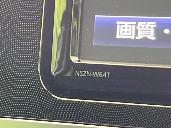 2015 Toyota Sienta DBA-NSP170G (UW-69f2a52dd90f1)[18]