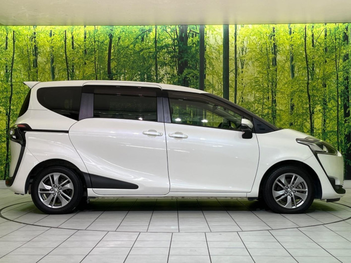 2015 Toyota Sienta DBA-NSP170G (UW-69f2a52dd90f1)[9]
