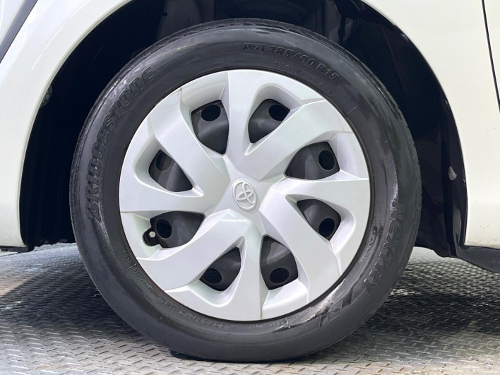 2016 Toyota Sienta DBA-NSP170G (UW-69f2a52df1b89)[18]