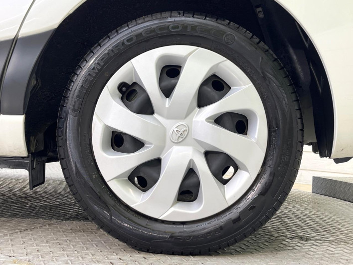 2016 Toyota Sienta DBA-NSP170G (UW-69f2a52df1b89)[17]