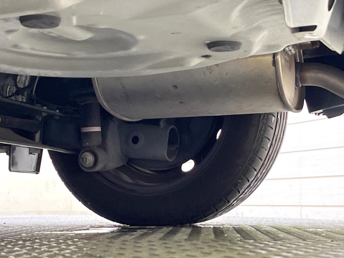 2016 Toyota Sienta DBA-NSP170G (UW-69f2a52df1b89)[16]