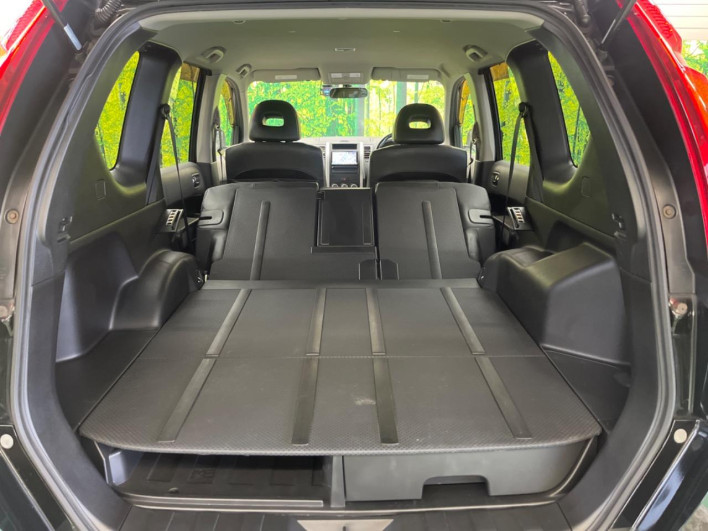 2008 Nissan X-Trail DBA-NT31 (UW-69f2a52fe5d61)[13]