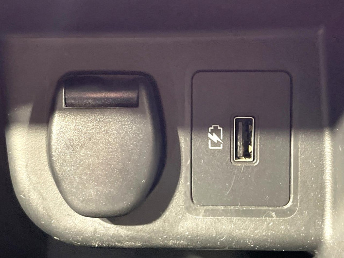 2020 Nissan Kicks 6AA-P15 (UW-69f2a5312742c)[23]