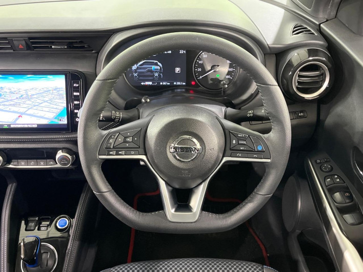 2021 Nissan Kicks 6AA-P15 (UW-69f2a531c9965)[28]