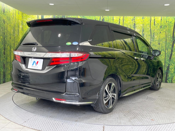 2016 Honda Odyssey DBA-RC1 (UW-69f2a532ef7b9)[15]