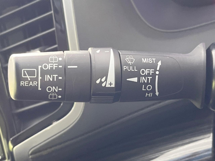 2016 Honda Odyssey DBA-RC1 (UW-69f2a532ef7b9)[29]