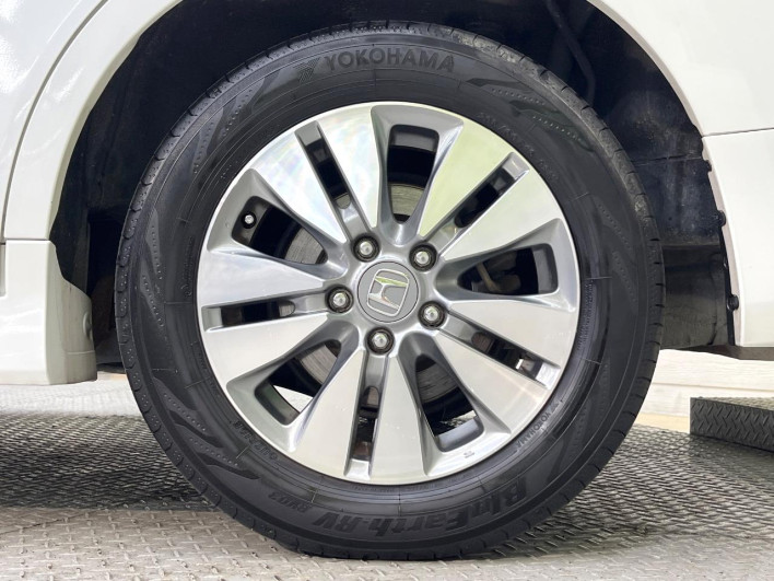 2014 Honda Stepwgn Spada DBA-RK5 (UW-69f2a5345cf4b)[20]