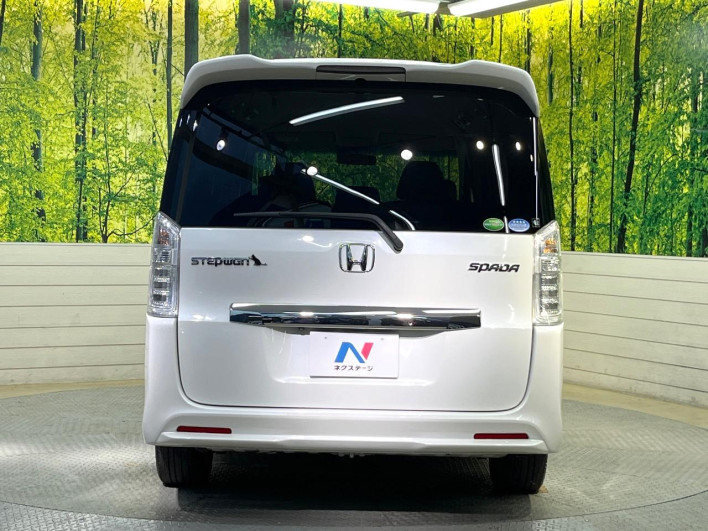 2014 Honda Stepwgn Spada DBA-RK5 (UW-69f2a5345cf4b)[28]