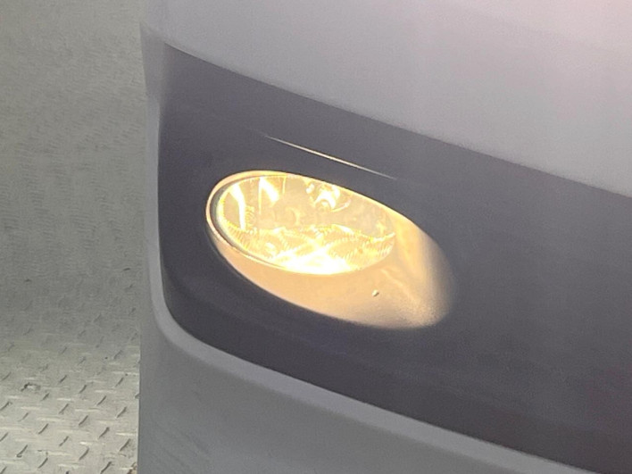 2014 Honda Stepwgn Spada DBA-RK5 (UW-69f2a5345cf4b)[8]