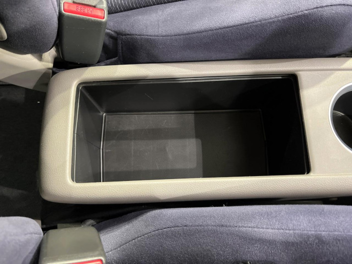 2009 Honda Stream DBA-RN7 (UW-69f2a53479519)[29]