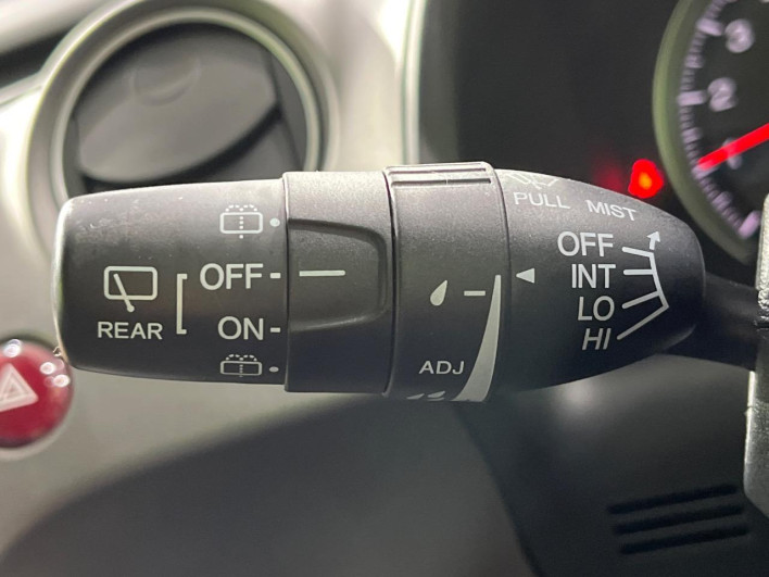 2009 Honda Stream DBA-RN7 (UW-69f2a53479519)[25]