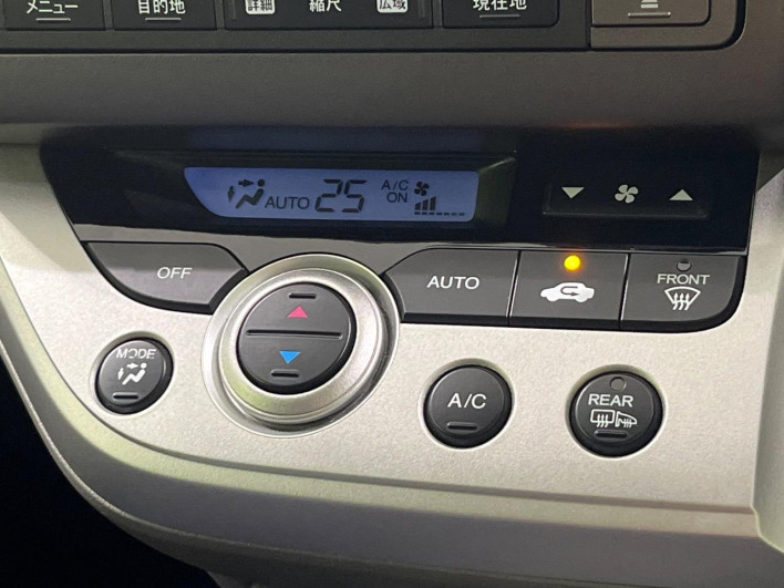 2009 Honda Stream DBA-RN7 (UW-69f2a53479519)[18]