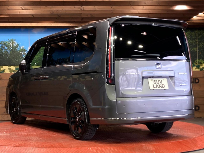 2023 Honda Step Wagon 6AA-RP8 (UW-69f2a5351a042)[22]