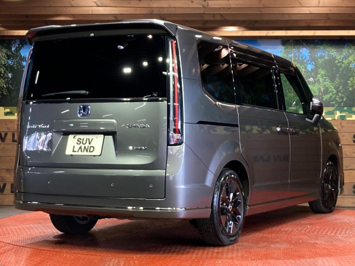 2023 Honda Step Wagon 6AA-RP8 (UW-69f2a5351a042)[20]