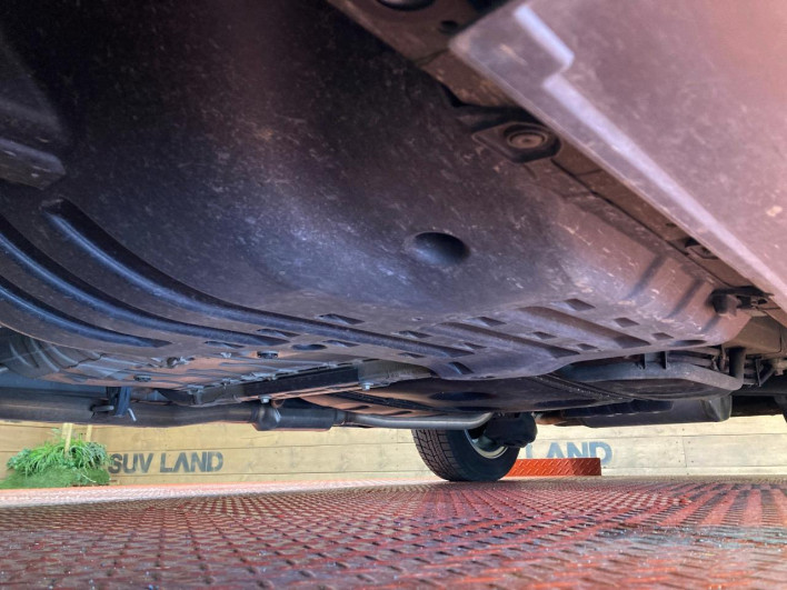 2023 Honda Step Wagon 6AA-RP8 (UW-69f2a5351a042)[13]