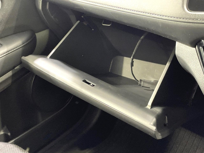 2014 Honda VEZEL DAA-RU3 (UW-69f2a5370ba4f)[14]