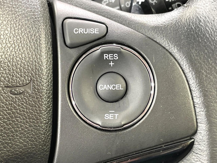 2014 Honda VEZEL DAA-RU3 (UW-69f2a5370ba4f)[29]