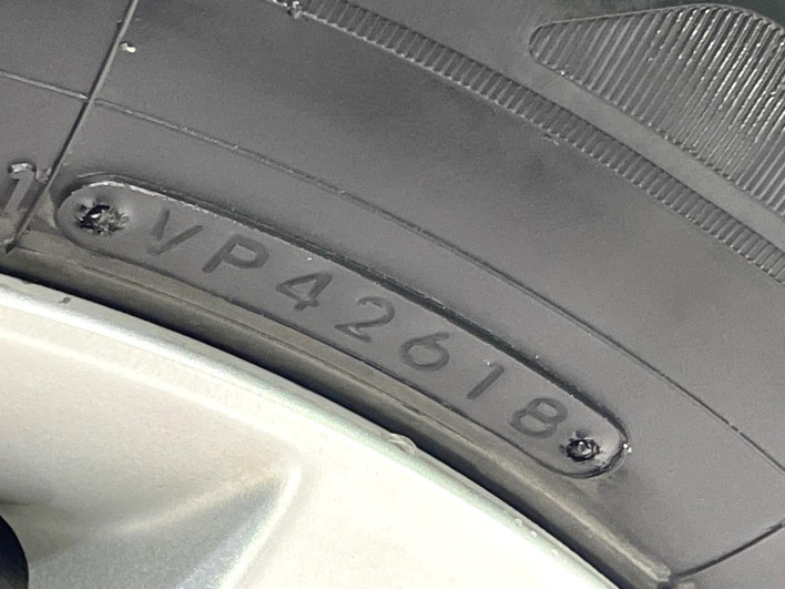 2014 Honda VEZEL DAA-RU3 (UW-69f2a5370ba4f)[13]