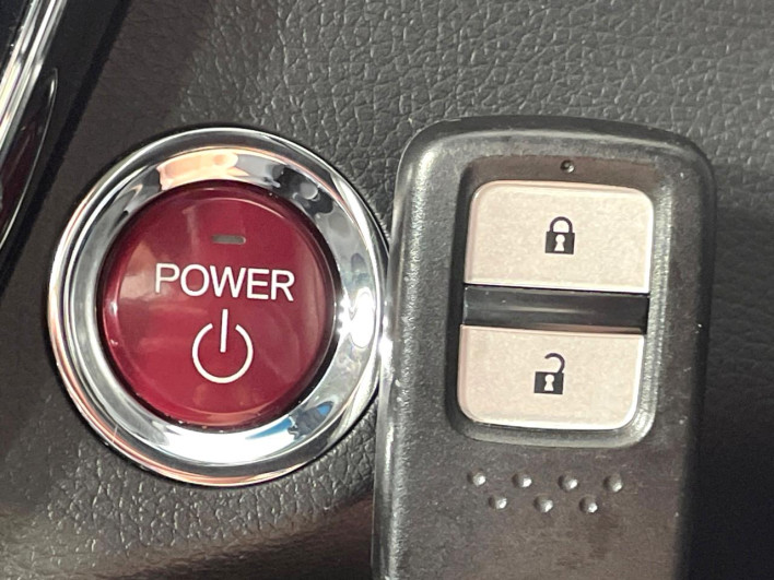 2014 Honda VEZEL DAA-RU3 (UW-69f2a5370ba4f)[24]