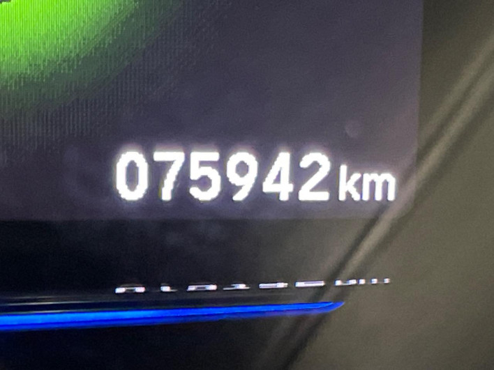 2015 Honda VEZEL DAA-RU3 (UW-69f2a53732f2e)[2]