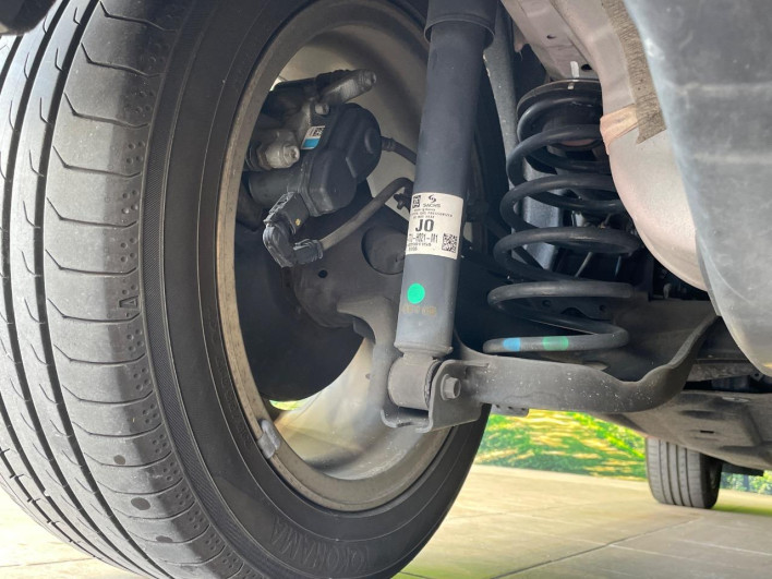 2015 Honda VEZEL DAA-RU3 (UW-69f2a53732f2e)[25]