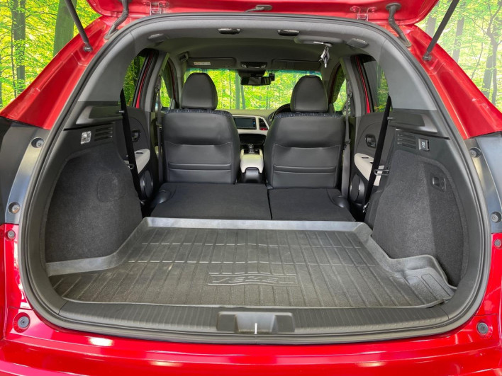 2015 Honda VEZEL DAA-RU3 (UW-69f2a53732f2e)[29]