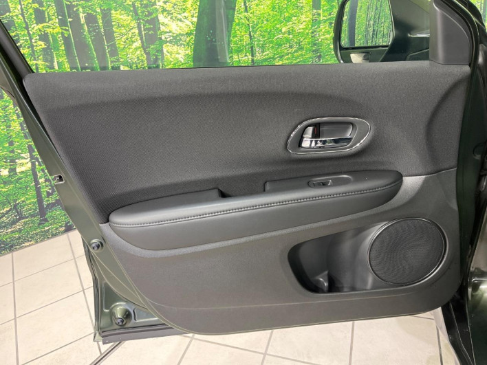 2016 Honda VEZEL DAA-RU3 (UW-69f2a53742f43)[17]