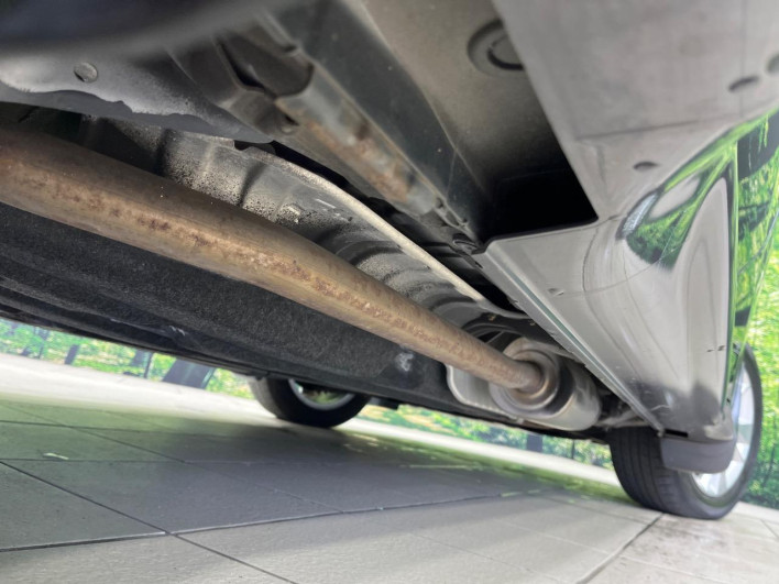 2016 Honda VEZEL DAA-RU3 (UW-69f2a53742f43)[26]