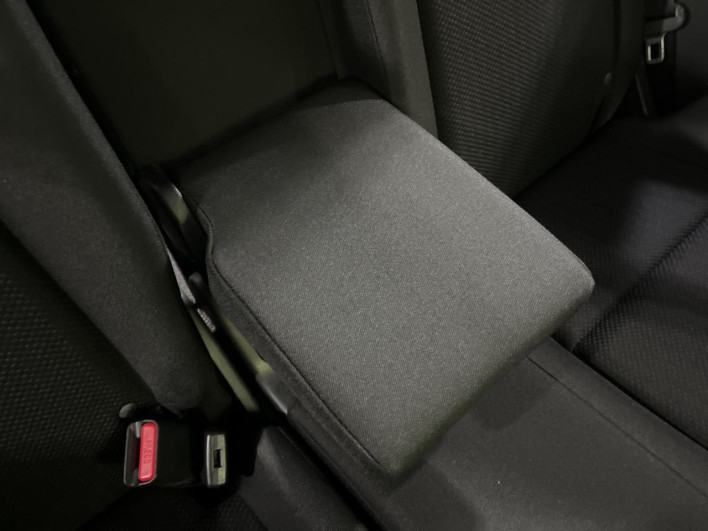 2016 Honda VEZEL DAA-RU3 (UW-69f2a53742f43)[28]