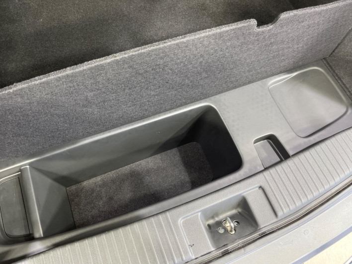 2016 Honda VEZEL DAA-RU3 (UW-69f2a53742f43)[24]