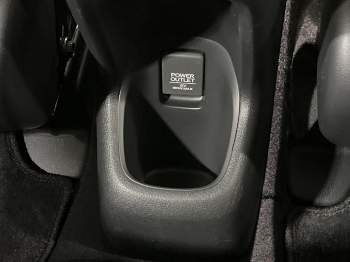 2016 Honda VEZEL DAA-RU3 (UW-69f2a53742f43)[29]